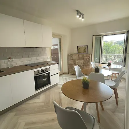 Dimora Mediterranea - Bed & Breakfast 3*